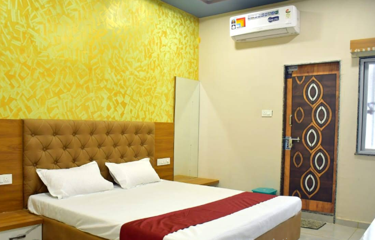 Hotel Harshit Palace ( Manali ) 